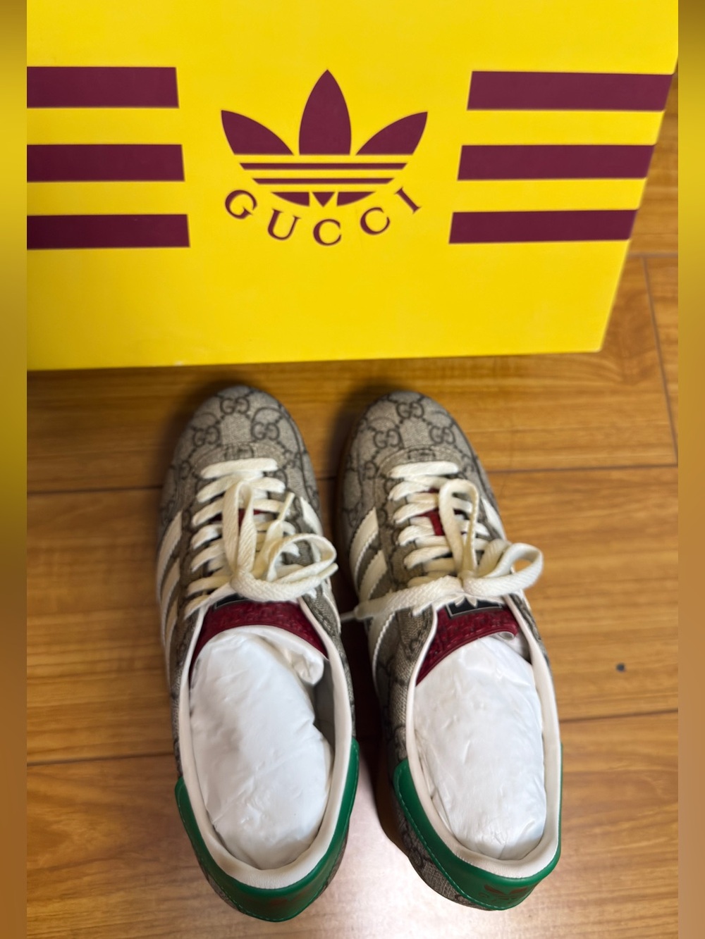 Gucci Beige GG Monogram Sneakers with White, Green & Red Accents - Picture 1 of 8